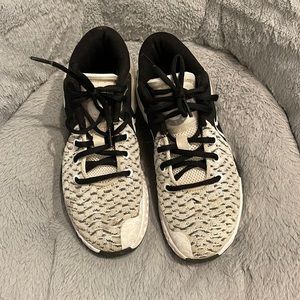 Nike KD size 4.5 (big kids - we wore at age 10)